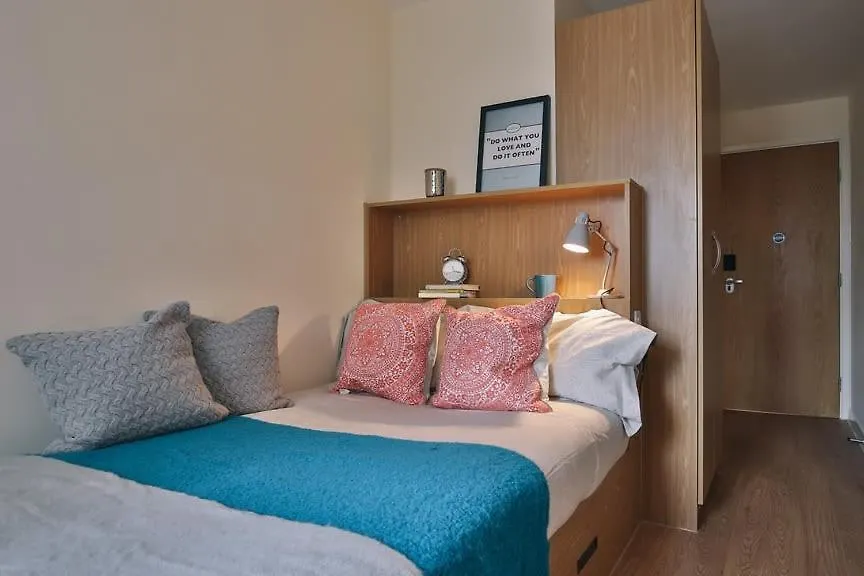 Apartment Iq Dorchester House In Bournemouth